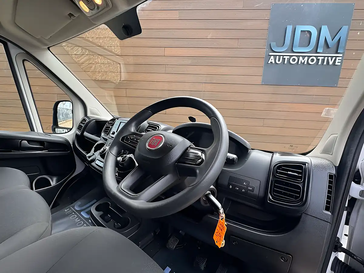 Used 2022 Fiat Ducato 35 White - Interior and Exterior details 15