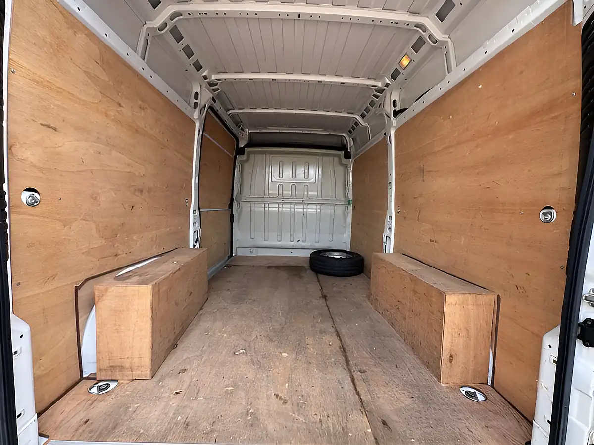 Used 2022 Fiat Ducato 35 White - Interior and Exterior details 6
