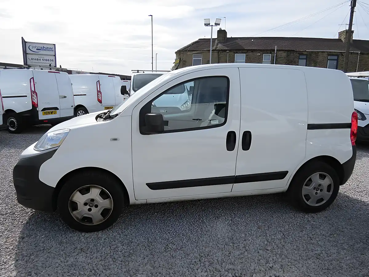Used 2022 Fiat Fiorino Tecnico White - Interior and Exterior details 10