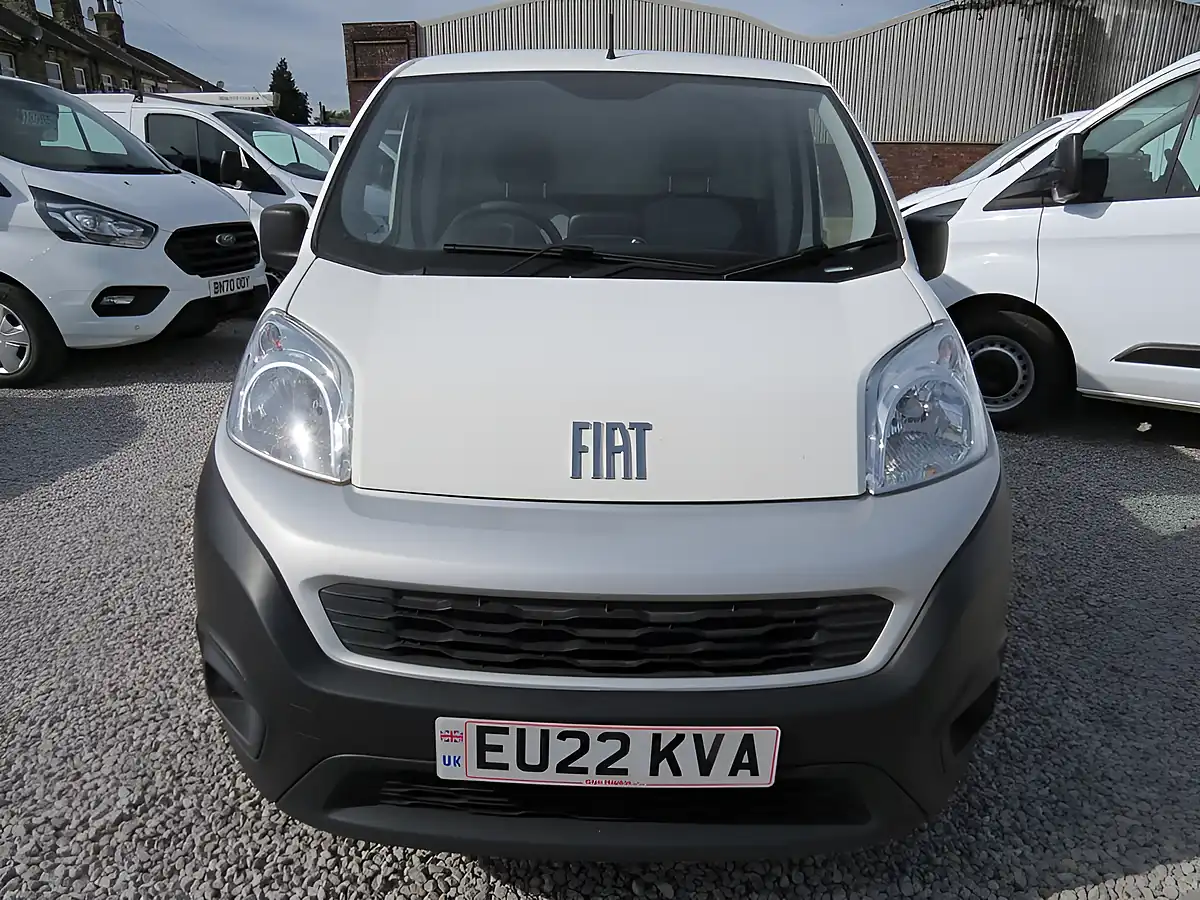 Used 2022 Fiat Fiorino Tecnico White - Interior and Exterior details 11