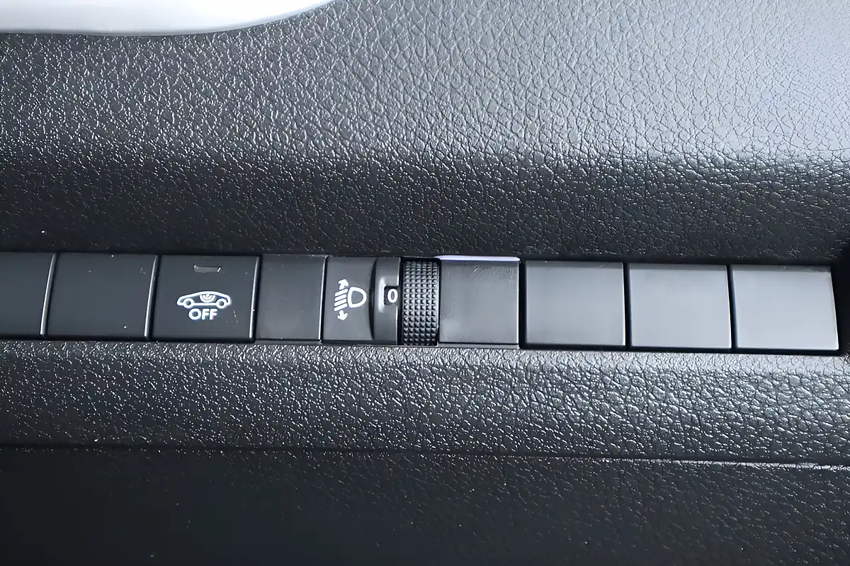 Used 2022 Fiat Scudo Business White - Interior and Exterior details 17