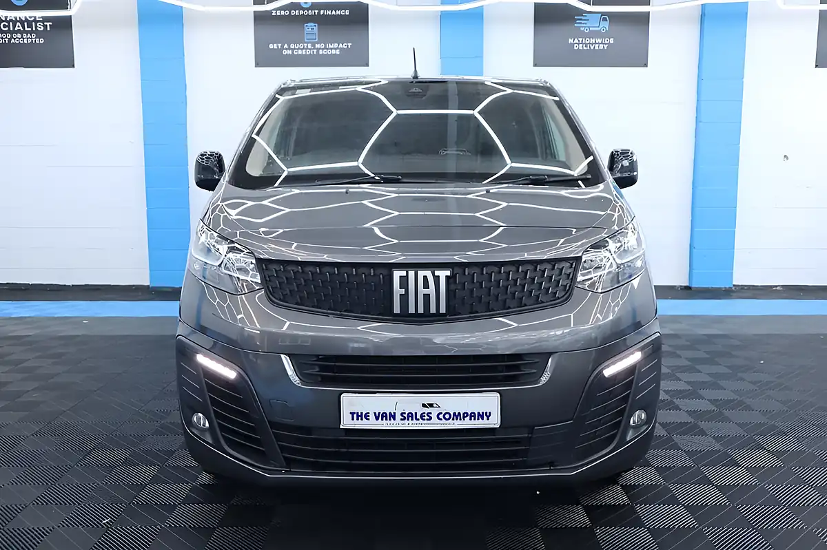 Used 2022 Fiat Scudo Business White - Interior and Exterior details 4