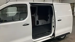 Used 2022 Fiat Scudo Sx Panel Van White - Interior and Exterior details 10