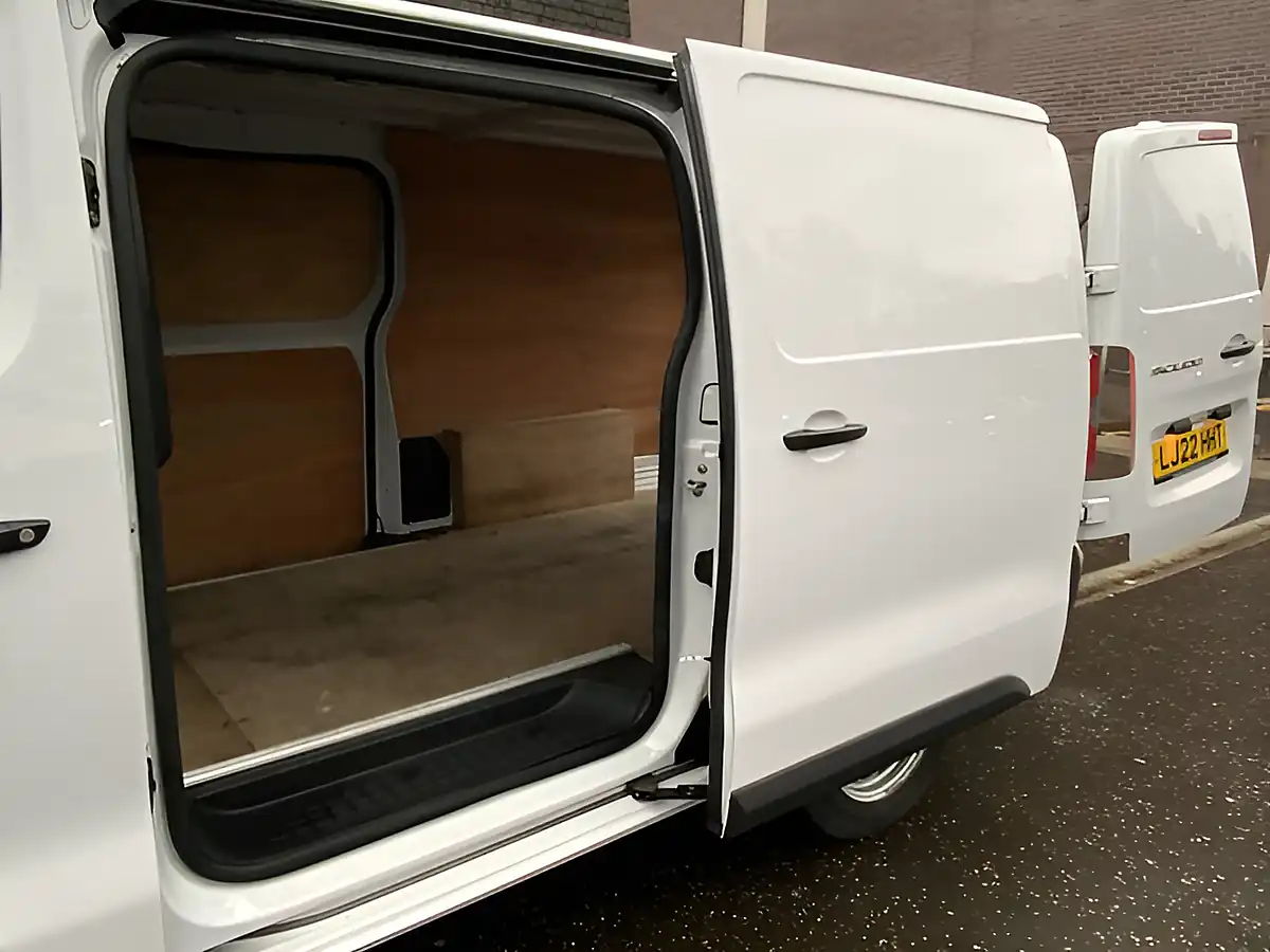 Used 2022 Fiat Scudo Sx White - Interior and Exterior details 11
