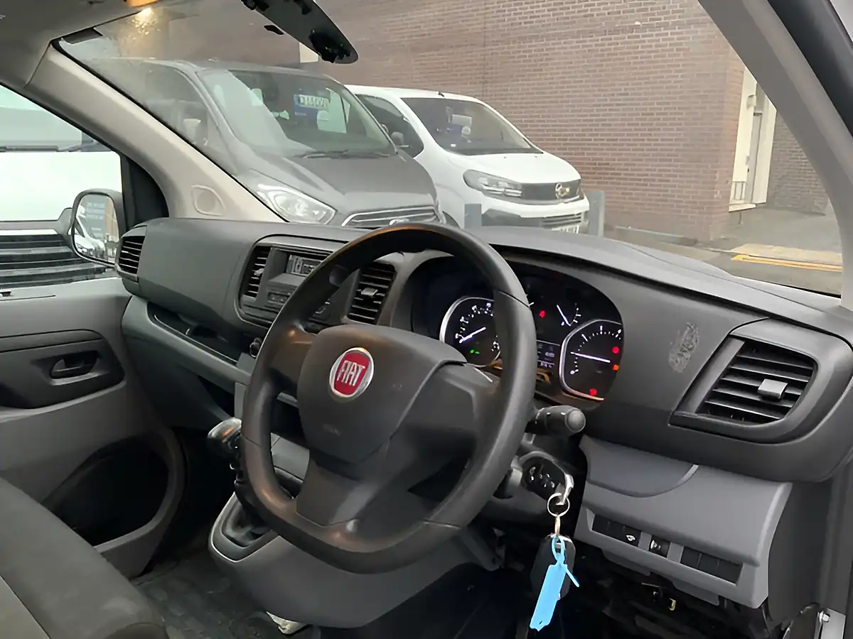 Used 2022 Fiat Scudo Sx White - Interior and Exterior details 13