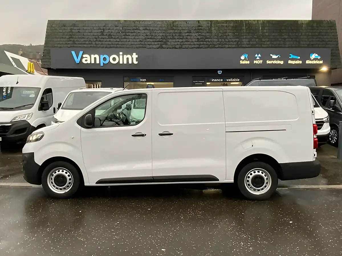 Used 2022 Fiat Scudo Sx White - Interior and Exterior details 7