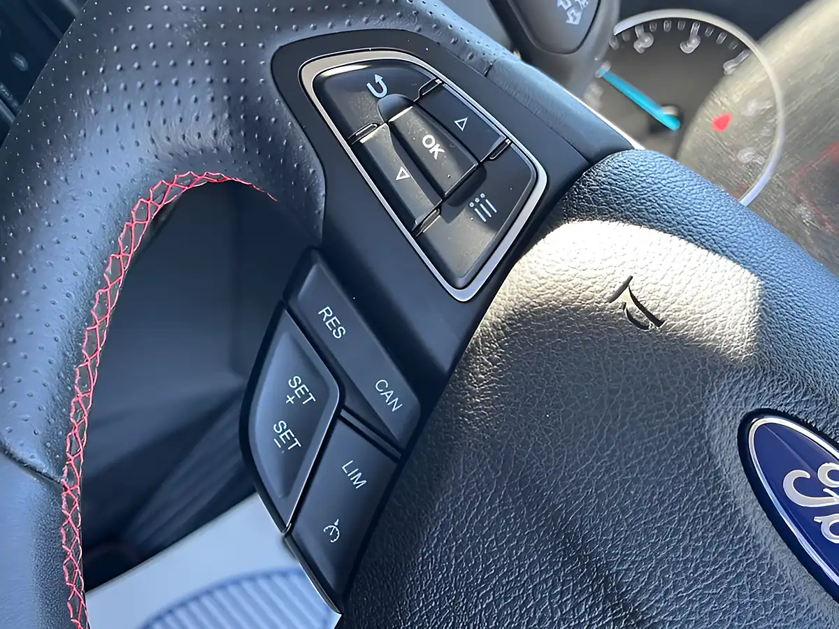 Used 2022 Ford Ecosport ST-Line Blue - Interior and Exterior details 17