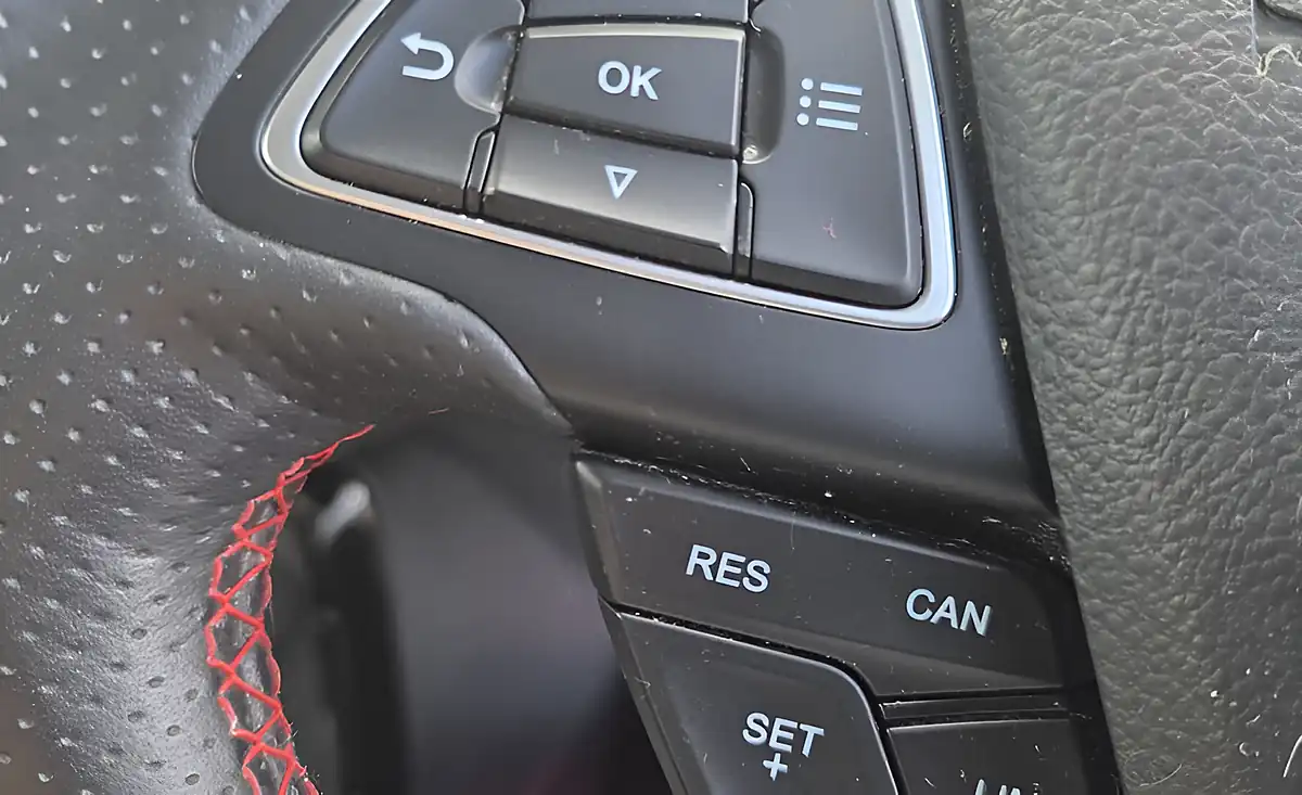 Used 2022 Ford Ecosport ST-Line Desert Island Blue - Interior and Exterior details 17