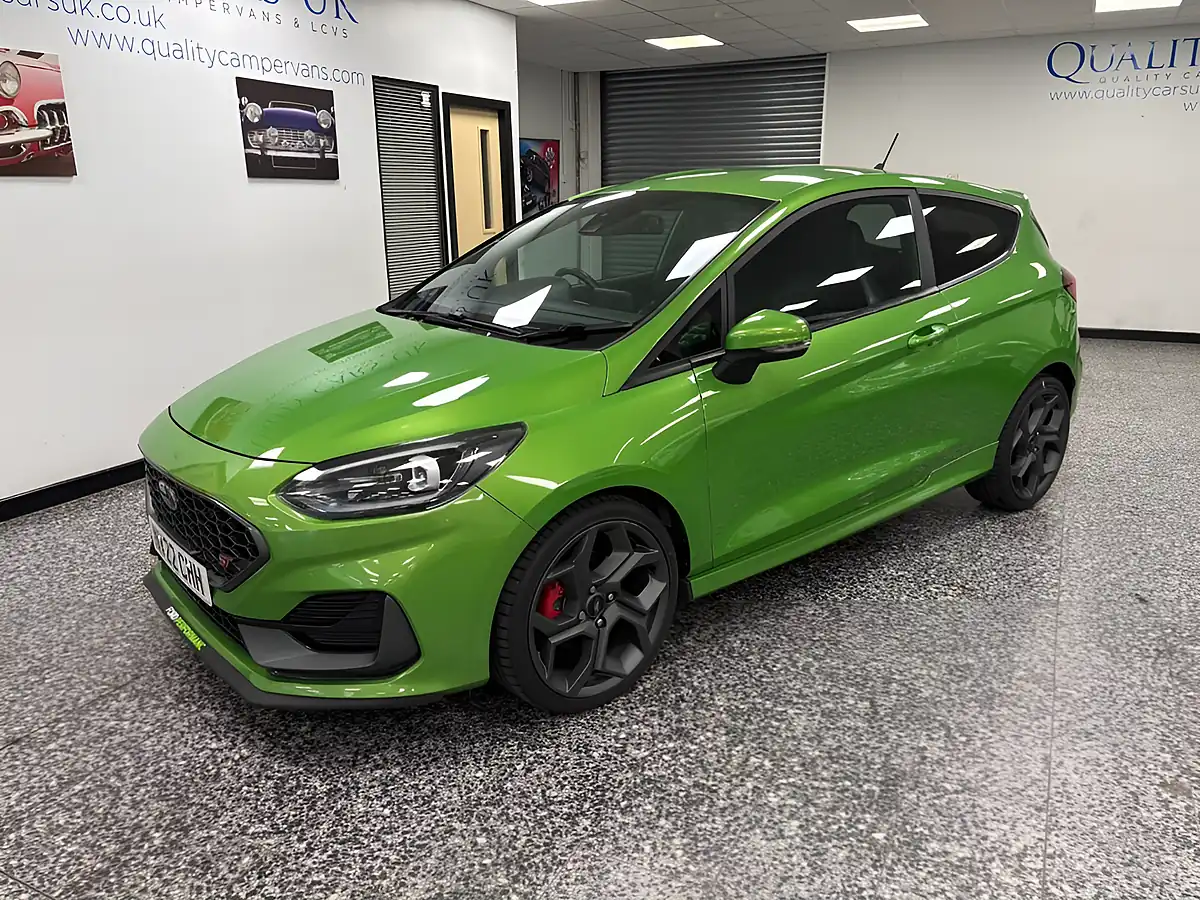 Used 2022 Ford Fiesta ST-3 Green - Front View