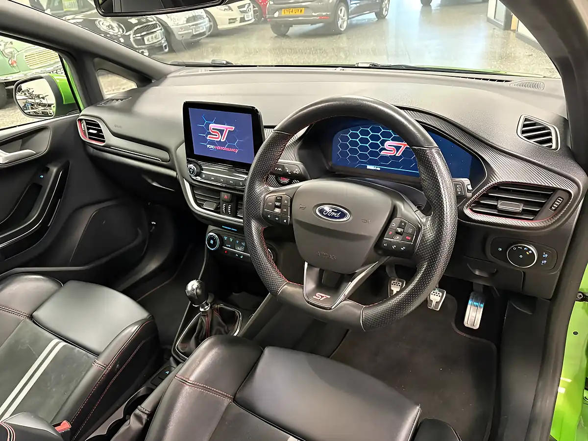 Used 2022 Ford Fiesta ST-3 Green - Interior and Exterior details 2