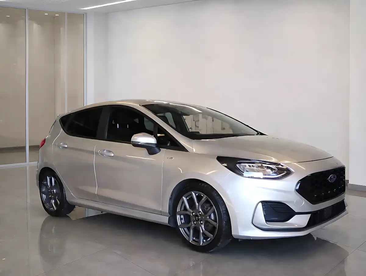 Used 2022 Ford Fiesta ST-Line Moondust Silver - Front View