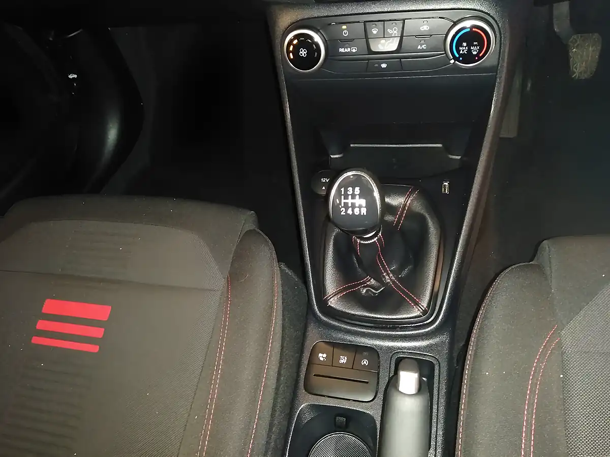 Used 2022 Ford Fiesta ST-Line Moondust Silver - Interior and Exterior details 9
