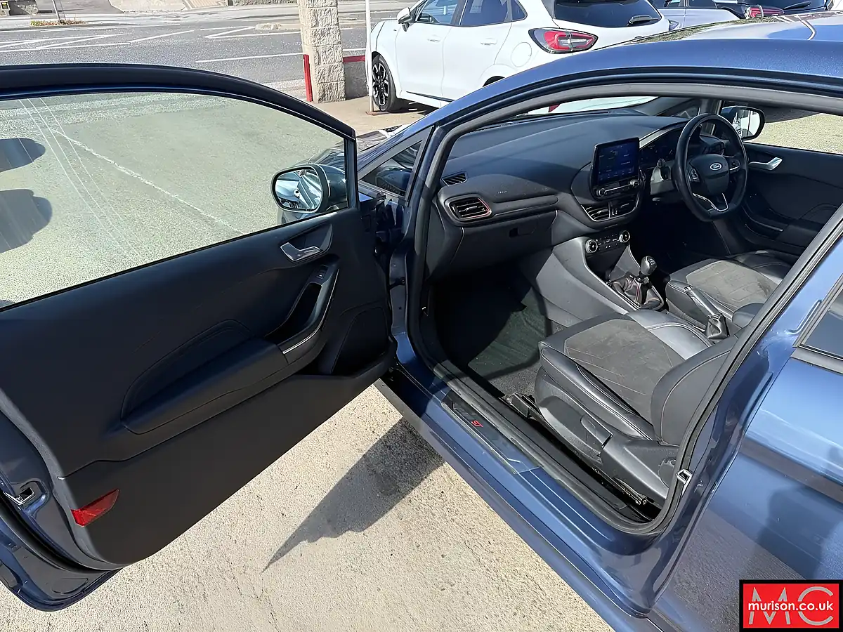 Used 2022 Ford Fiesta ST-Line Vignale Chrome Blue - Interior and Exterior details 10
