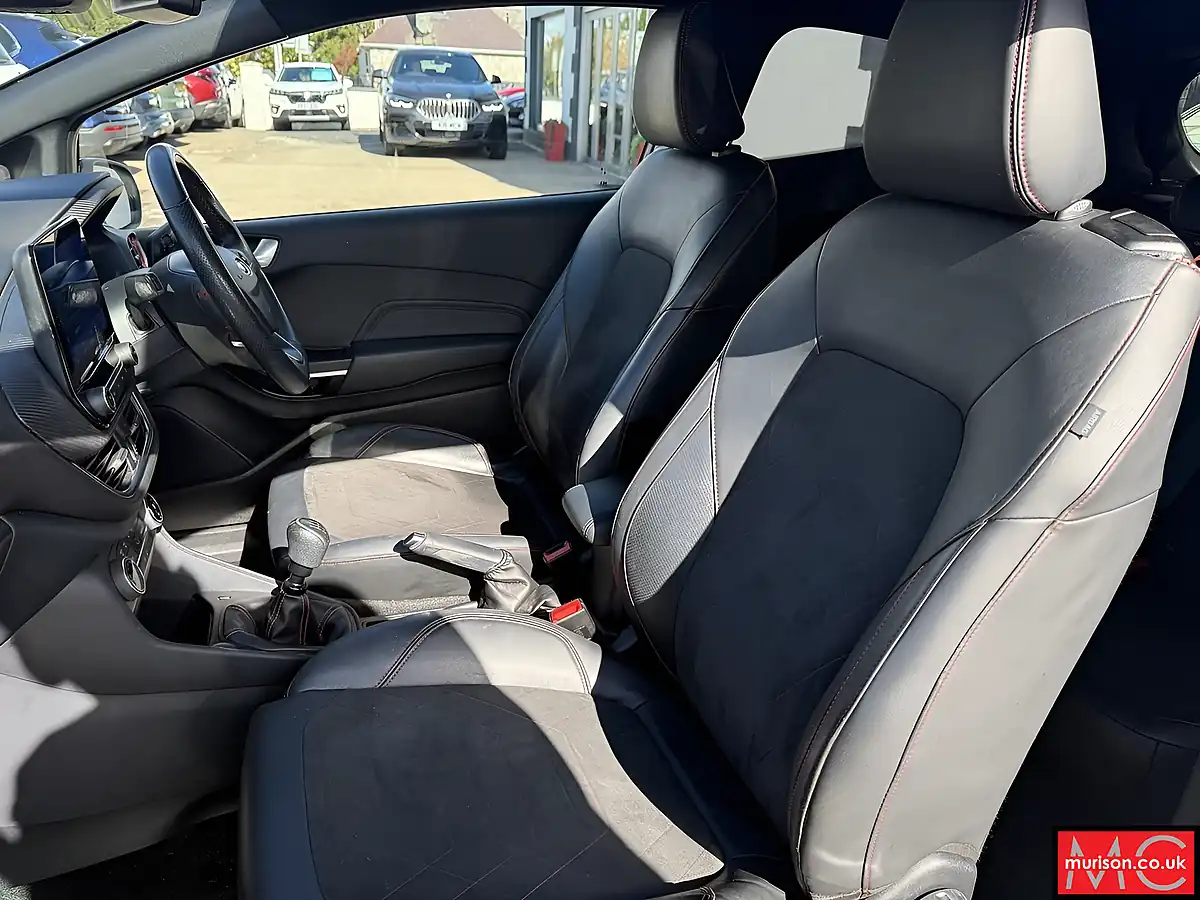Used 2022 Ford Fiesta ST-Line Vignale Chrome Blue - Interior and Exterior details 11