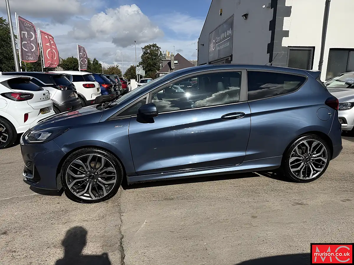 Used 2022 Ford Fiesta ST-Line Vignale Chrome Blue - Interior and Exterior details 14