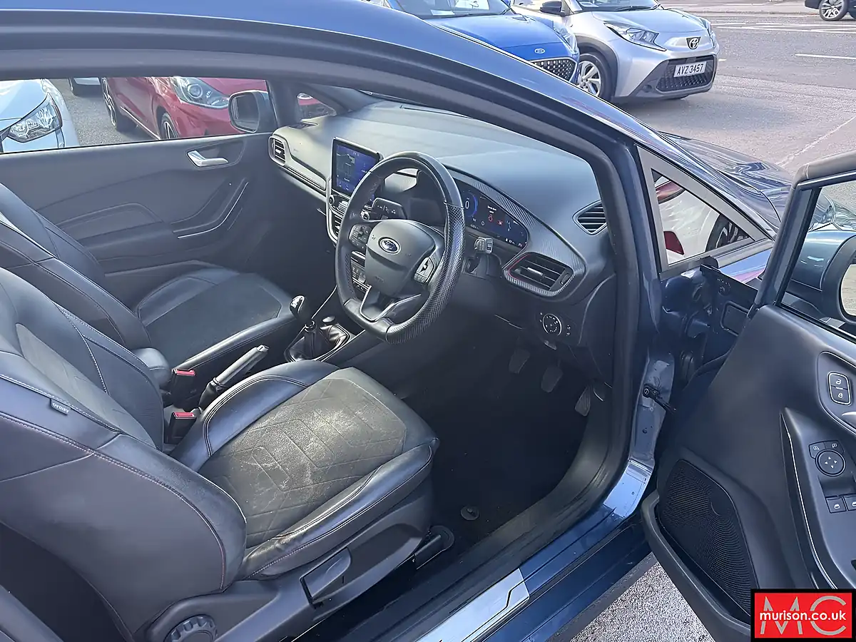 Used 2022 Ford Fiesta ST-Line Vignale Chrome Blue - Interior and Exterior details 17
