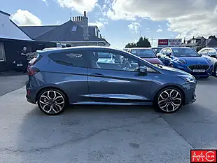 Used 2022 Ford Fiesta ST-Line Vignale Chrome Blue - Interior and Exterior details 3