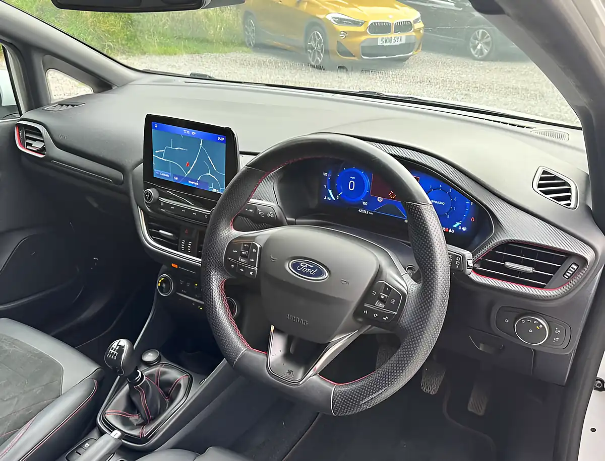 Used 2022 Ford Fiesta ST-Line Vignale Frozen White - Interior and Exterior details 10