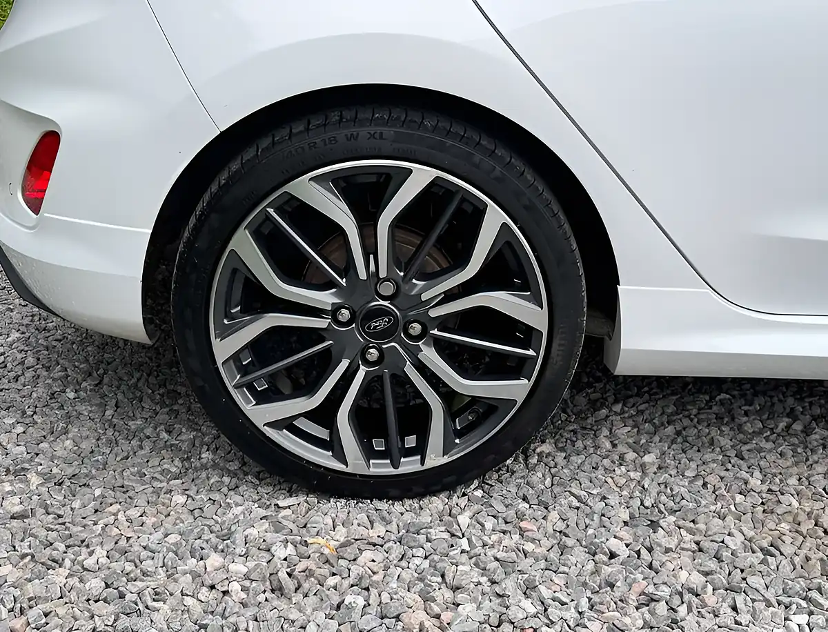 Used 2022 Ford Fiesta ST-Line Vignale Frozen White - Interior and Exterior details 9