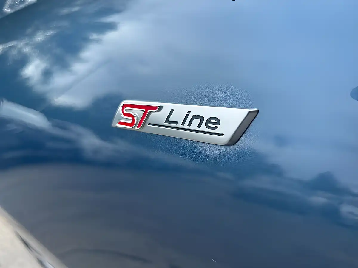 Used 2022 Ford Fiesta ST-Line X Blue - Interior and Exterior details 12