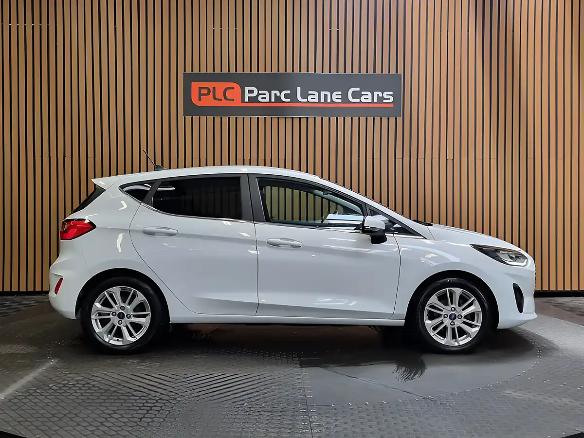 Used 2022 Ford Fiesta Titanium Frozen White - Interior and Exterior details 16