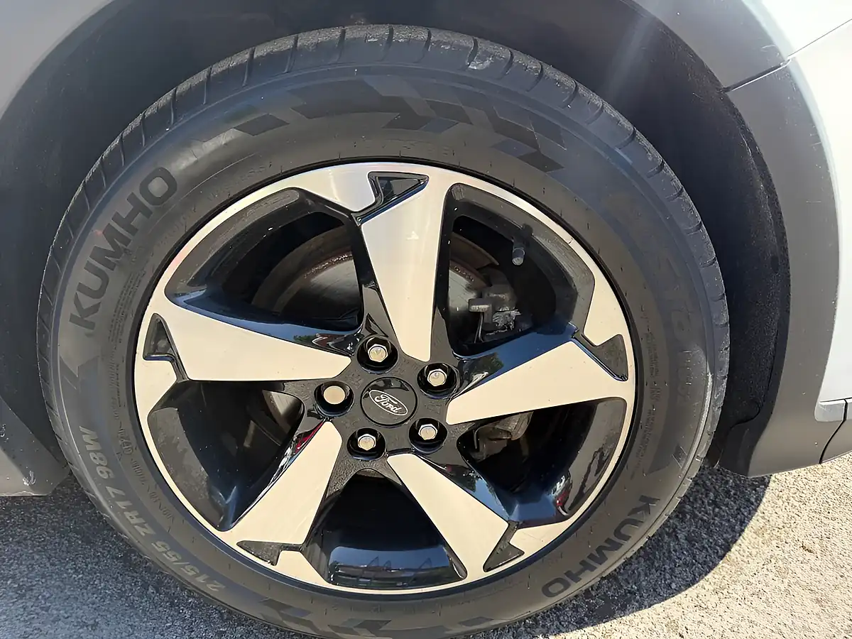 Used 2022 Ford Focus Active Style White - Interior and Exterior details 10