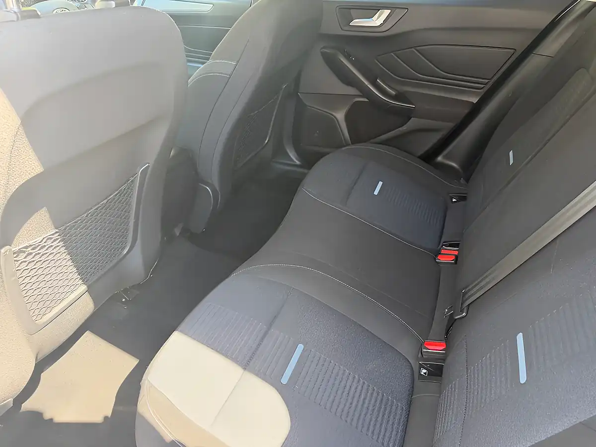 Used 2022 Ford Focus Active Style White - Interior and Exterior details 15