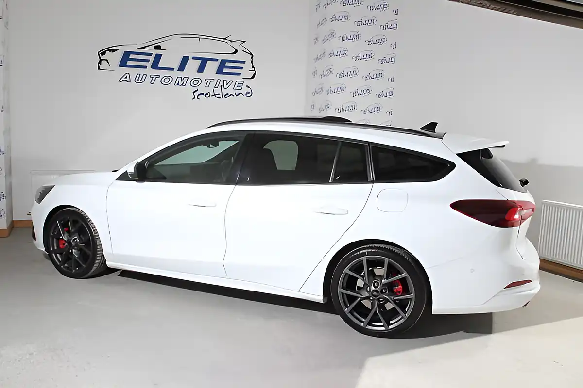 Used 2022 Ford Focus ST Frozen White - Interior and Exterior details 11