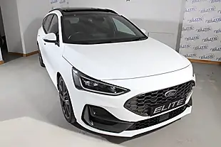 Used 2022 Ford Focus ST Frozen White - Interior and Exterior details 8