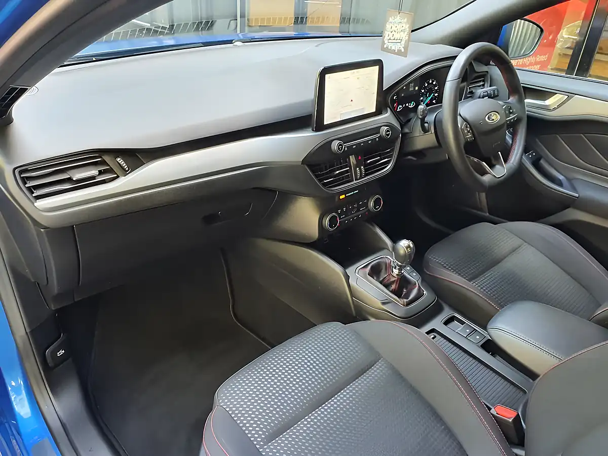 Used 2022 Ford Focus ST-Line Style Desert Island Blue - Interior and Exterior details 15