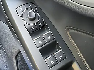 Used 2022 Ford Focus ST-Line Style Desert Island Blue - Interior and Exterior details 16