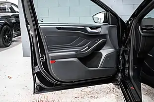 Used 2022 Ford Focus ST-Line Vignale Black - Interior and Exterior details 11