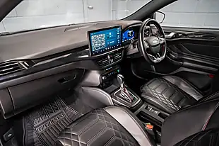 Used 2022 Ford Focus ST-Line Vignale Black - Interior and Exterior details 12