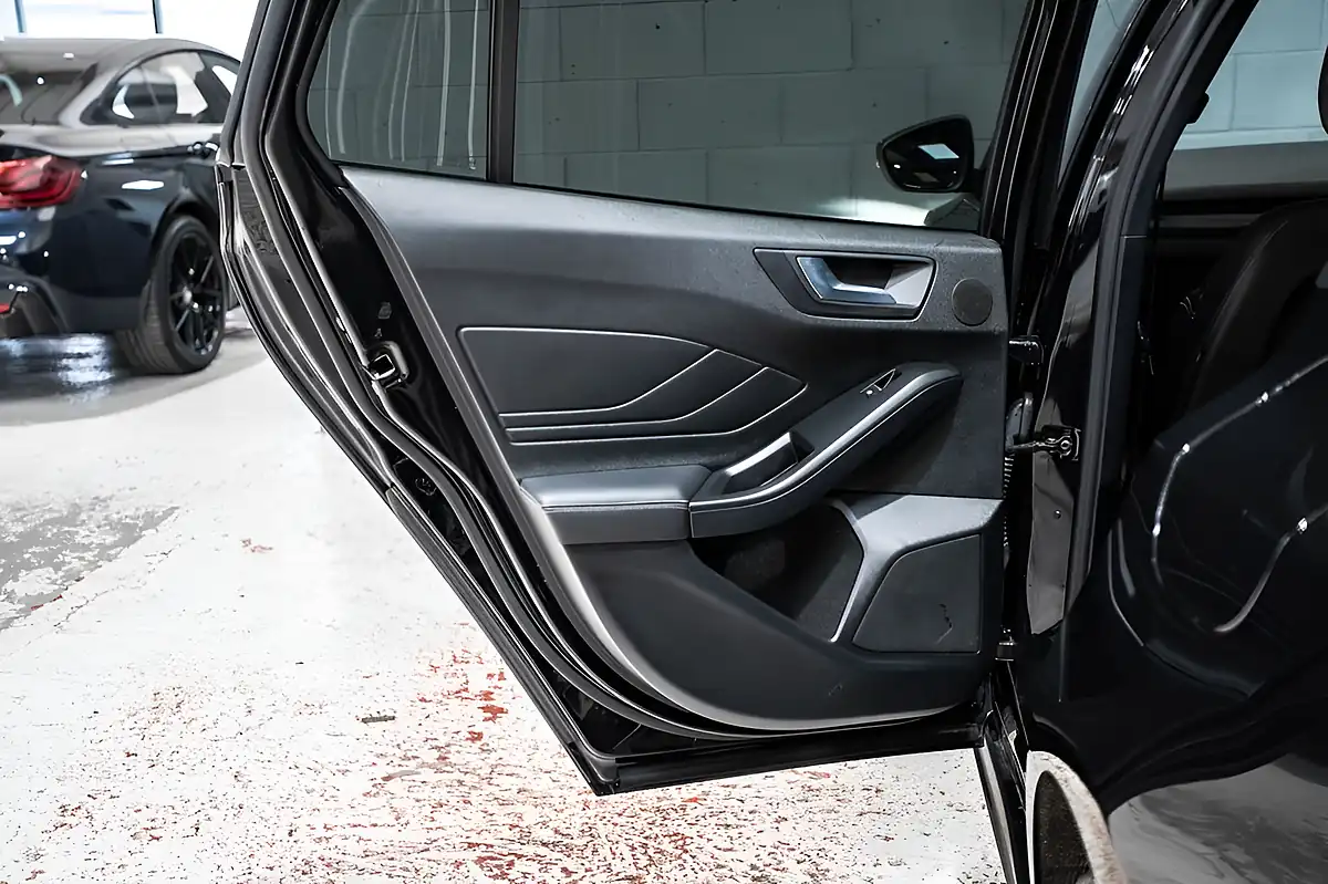 Used 2022 Ford Focus ST-Line Vignale Black - Interior and Exterior details 14