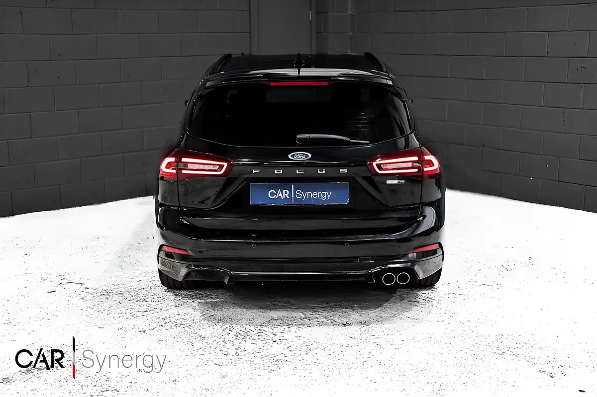 Used 2022 Ford Focus ST-Line Vignale Black - Interior and Exterior details 5