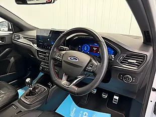 Used 2022 Ford Focus ST-Line Vignale Frozen White - Interior and Exterior details 10