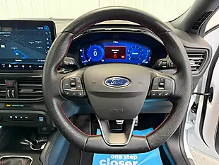 Used 2022 Ford Focus ST-Line Vignale Frozen White - Interior and Exterior details 15