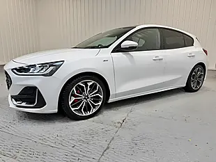 Used 2022 Ford Focus ST-Line Vignale Frozen White - Interior and Exterior details 3