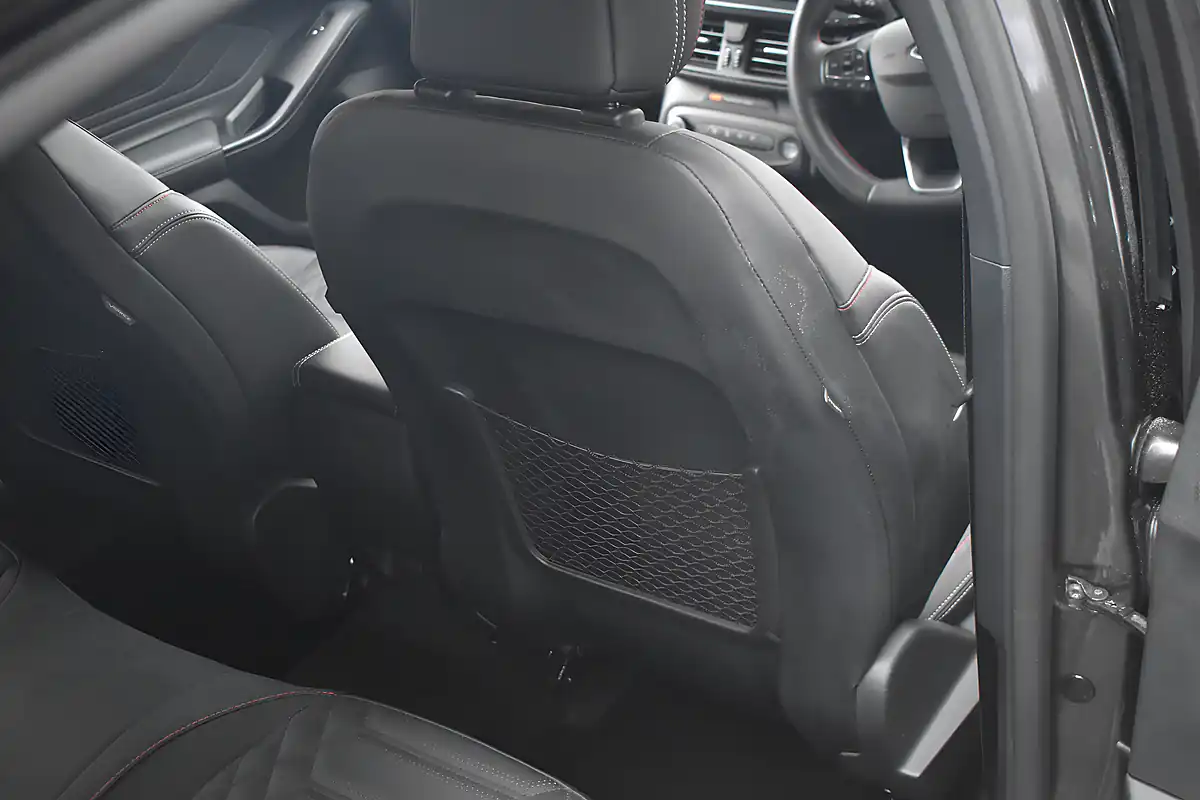 Used 2022 Ford Focus ST-Line Vignale Magnetic Grey - Interior and Exterior details 12
