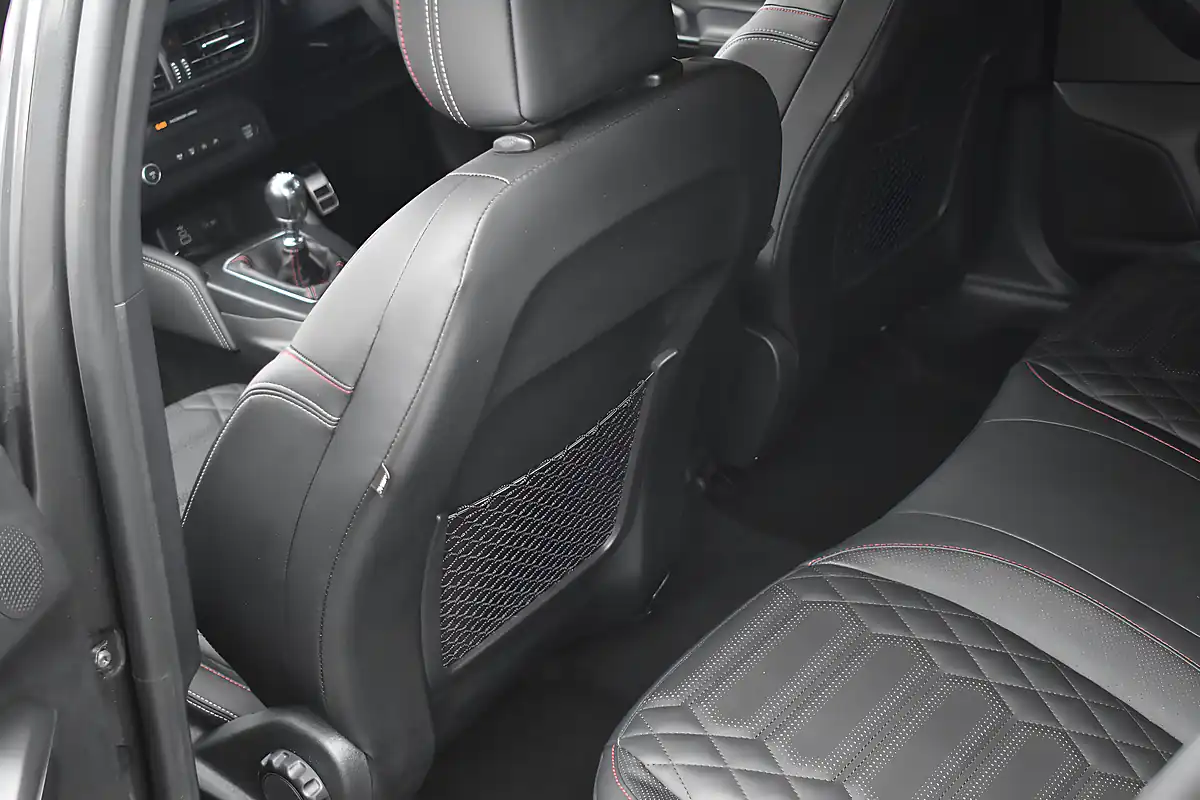 Used 2022 Ford Focus ST-Line Vignale Magnetic Grey - Interior and Exterior details 14