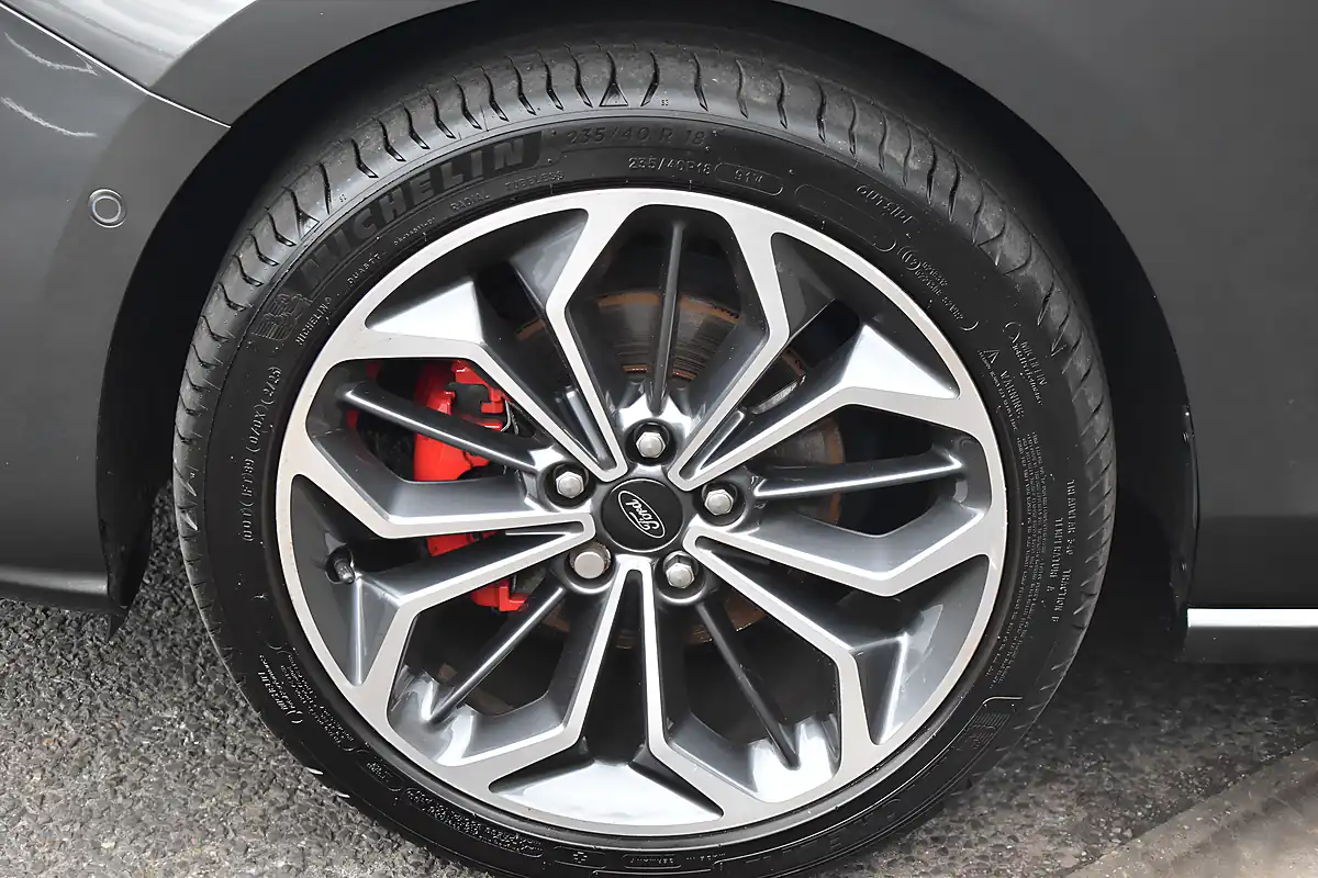 Used 2022 Ford Focus ST-Line Vignale Magnetic Grey - Interior and Exterior details 20