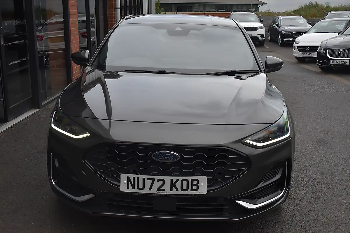 Used 2022 Ford Focus ST-Line Vignale Magnetic Grey - Interior and Exterior details 3