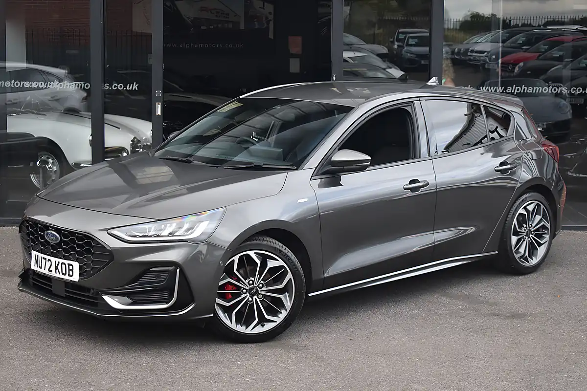 Used 2022 Ford Focus ST-Line Vignale Magnetic Grey - Interior and Exterior details 4