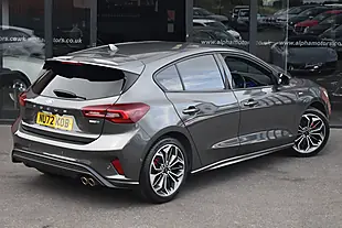 Used 2022 Ford Focus ST-Line Vignale Magnetic Grey - Interior and Exterior details 5