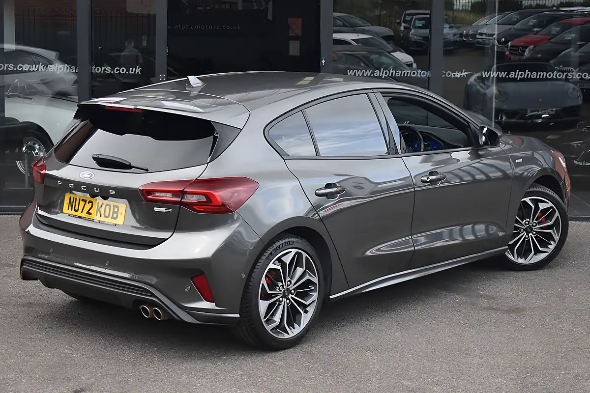 Used 2022 Ford Focus ST-Line Vignale Magnetic Grey - Interior and Exterior details 5
