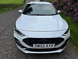 Used 2022 Ford Focus ST-Line Vignale White - Interior and Exterior details 10