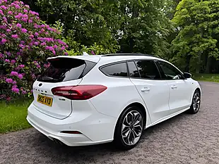 Used 2022 Ford Focus ST-Line Vignale White - Interior and Exterior details 13