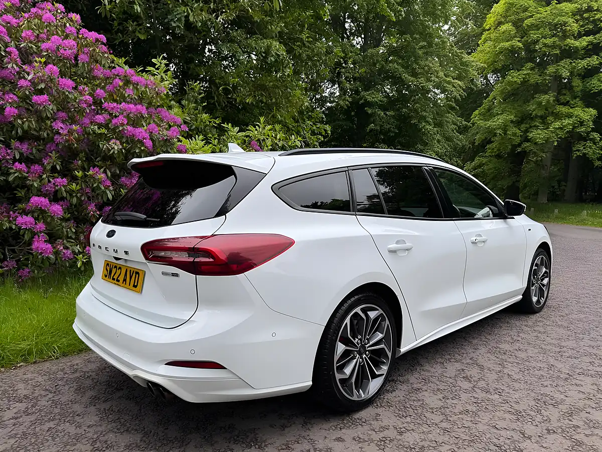 Used 2022 Ford Focus ST-Line Vignale White - Interior and Exterior details 13