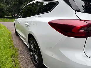 Used 2022 Ford Focus ST-Line Vignale White - Interior and Exterior details 15