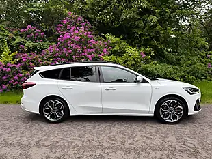 Used 2022 Ford Focus ST-Line Vignale White - Interior and Exterior details 5